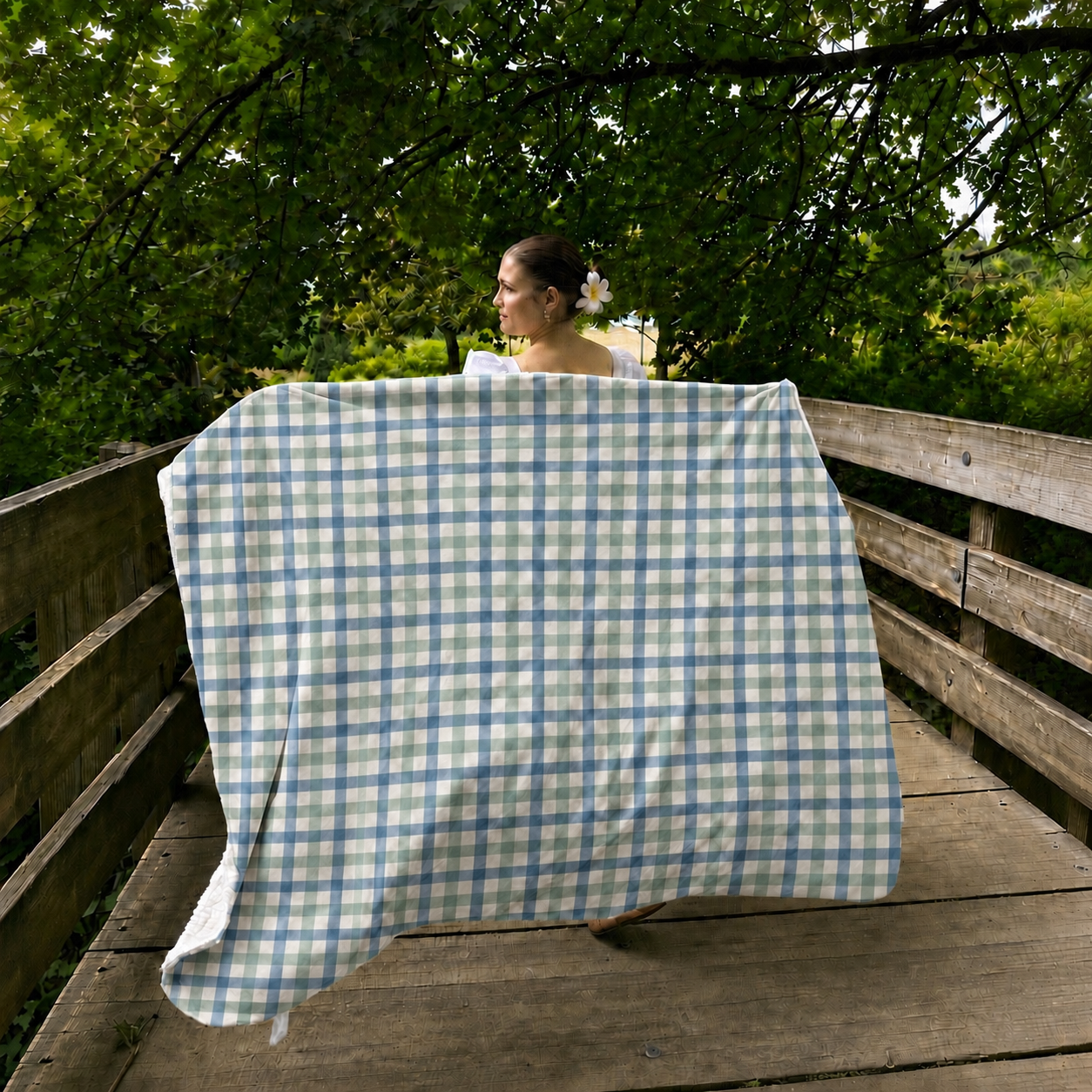 Bluebell Cottage Sherpa Throw